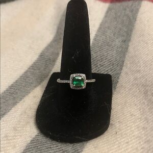 Elegant Silver and Green Gemstone Ring size 7